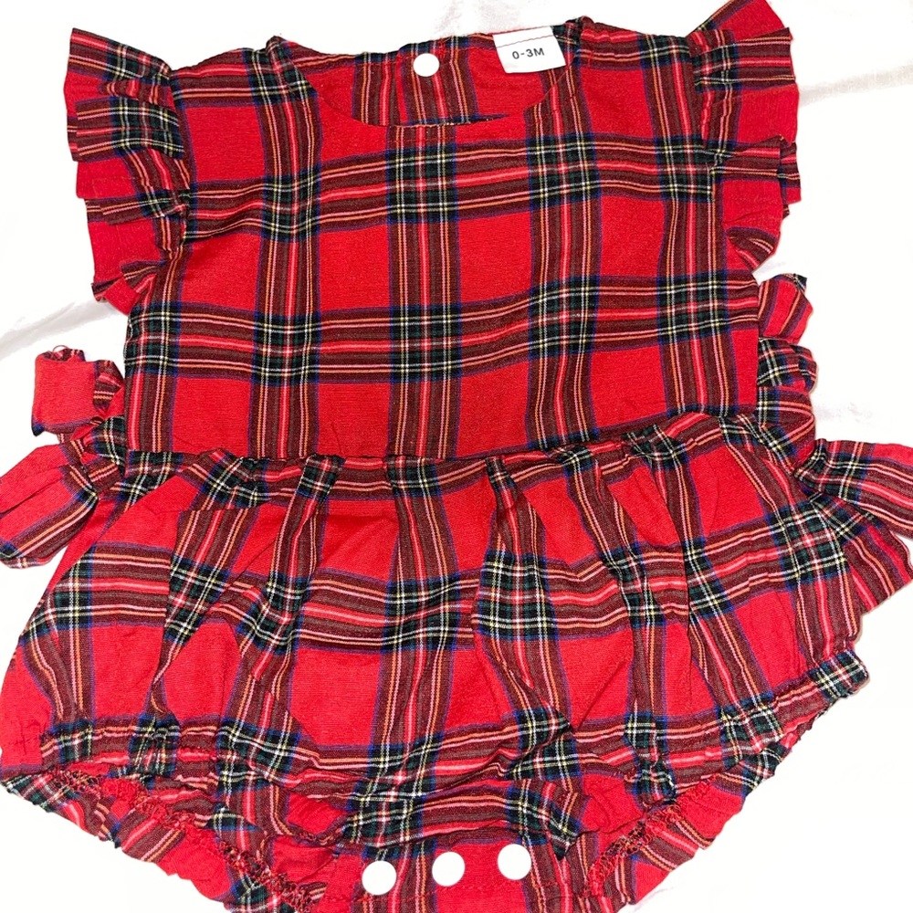 Baby girl 0-3M onesie.